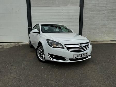 VAUXHALL INSIGNIA 1.8 16V Design Nav