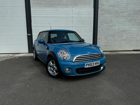 MINI HATCH 1.6 One D Hatch