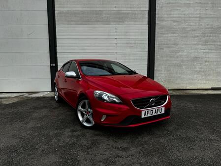 VOLVO V40 2.0 D4 R-Design Nav