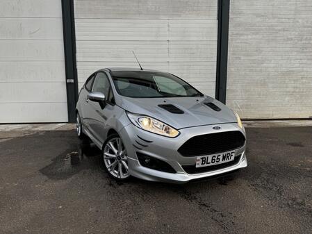 FORD FIESTA Hatchback 2012 - 2017